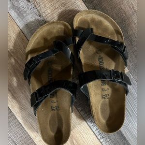 Women’s size 6 - 6.5, Birkenstock Mayari Sandals, black, worn once